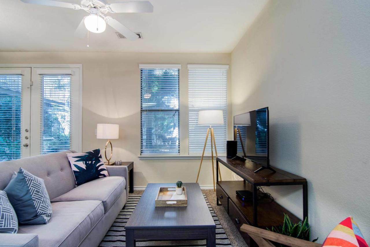Heart Of Downtown Memphis! Sleeps 6! Exterior photo